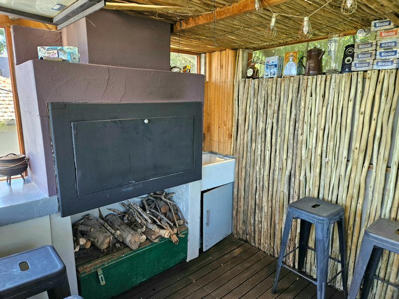 5 Bedroom Property for Sale in Green Point Western Cape